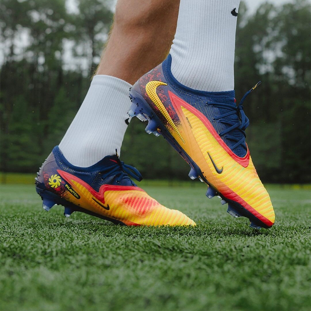 Nike Phantom