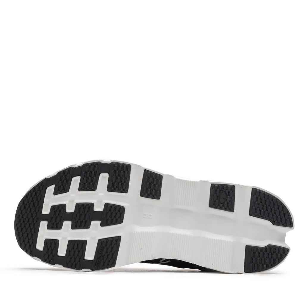 Women's On Cloudstratus 3 - Black/Frost